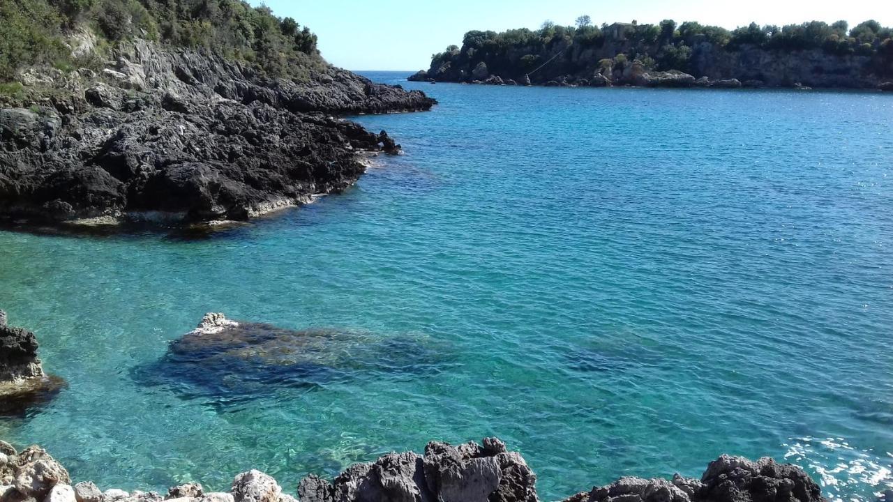 Iliolithos Rooms Kardhamili Exterior foto